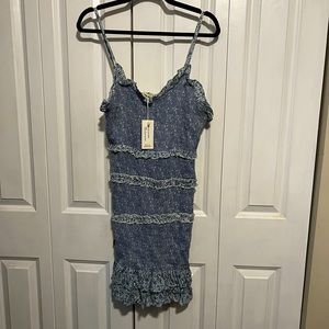 Blue sim and Sam ruched stretch blue floral mini dress
